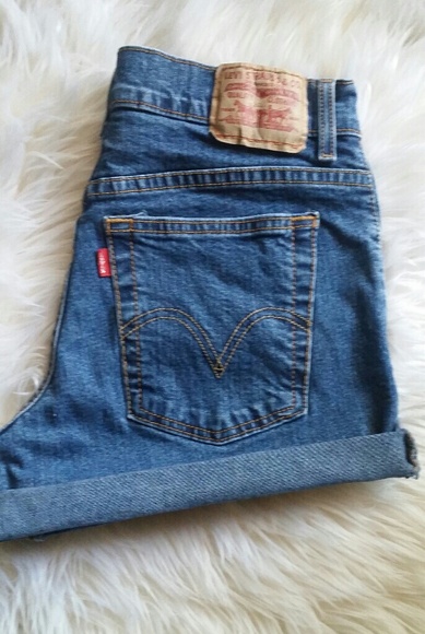 Levi's Pants - 550 Vintage Levi's high rise jean shorts